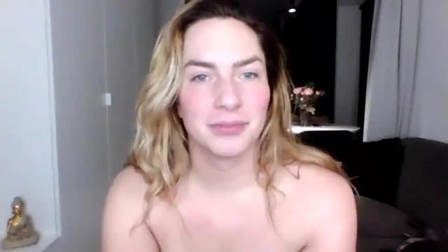 Image 7 of megan_coxxxx Stream on Chaturbate on 12 months ago