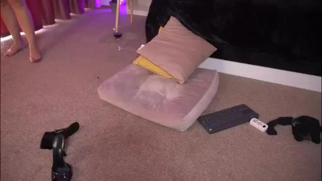 Image 12 of megan_devile Stream on Chaturbate on 2 months ago