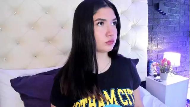 Image 4 of megan_devon Stream on Chaturbate on 1 month ago