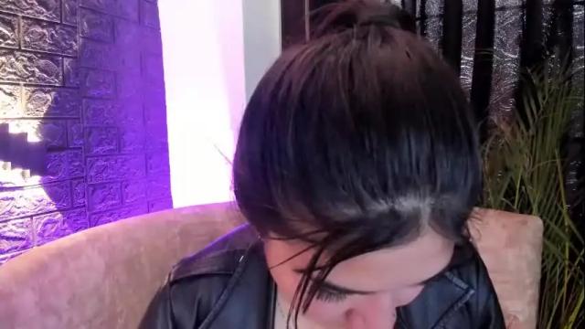 Image 7 of megan_devon Stream on Chaturbate on 1 month ago