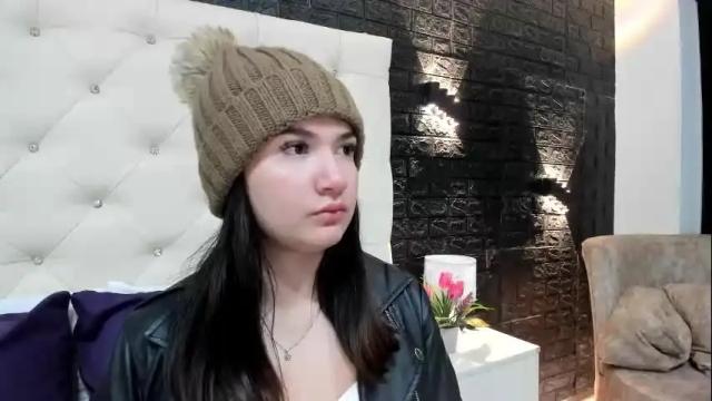 Image 2 of megan_devon Stream on Chaturbate on 28 days ago