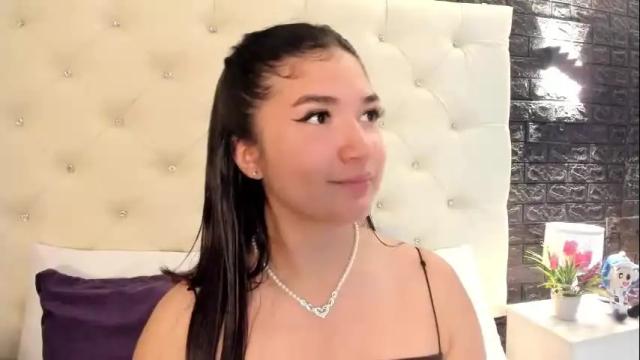 Image 3 of megan_devon Stream on Chaturbate on 26 days ago