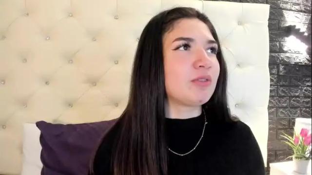 Image 6 of megan_devon Stream on Chaturbate on 13 days ago