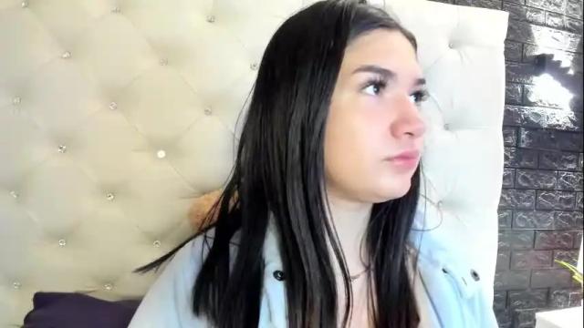 Image 3 of megan_devon Stream on Chaturbate on 9 days ago