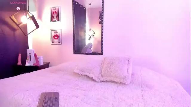 Thumbnail 3, megan_do_santos's Stream at Chaturbate, 1 month ago