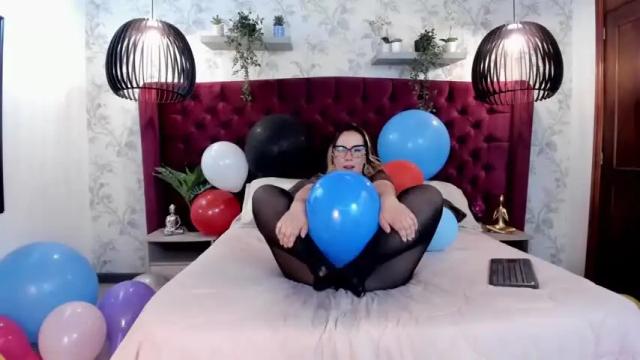 Image 6 of megan_holt6 Stream on Chaturbate on 6 months ago