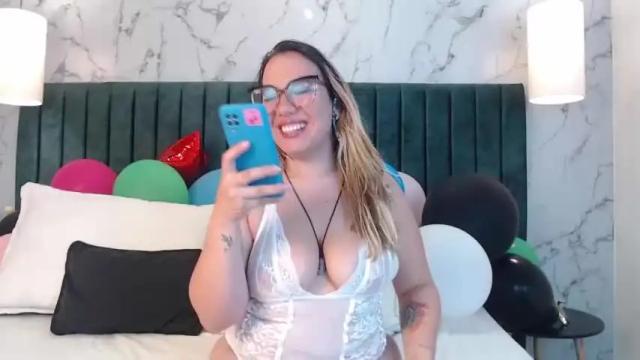 Image 6 of megan_holt6 Stream on Chaturbate on 13 months ago