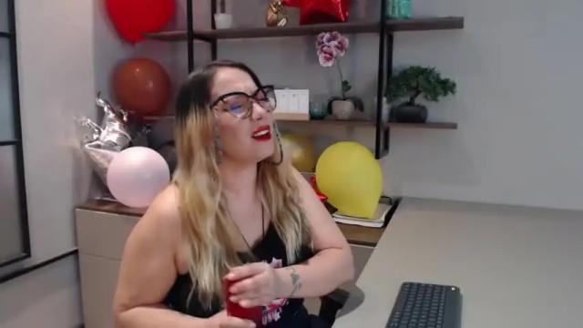 Image 8 of megan_holt6 Stream on Chaturbate on 13 months ago