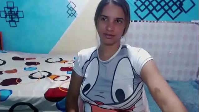 Image 6 of megan_little_ Stream on Chaturbate on 21 days ago