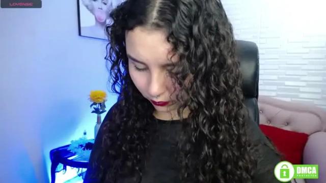 Image 2 of megan_millerr_ Stream on Chaturbate on 15 months ago