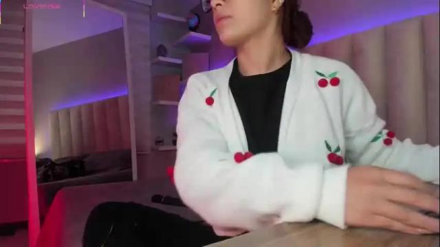 Thumbnail 1, megan_moore__'s Stream at Chaturbate, 1 month ago