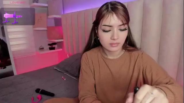 Image 2 of megan_moore__ Stream on Chaturbate on 2 days ago