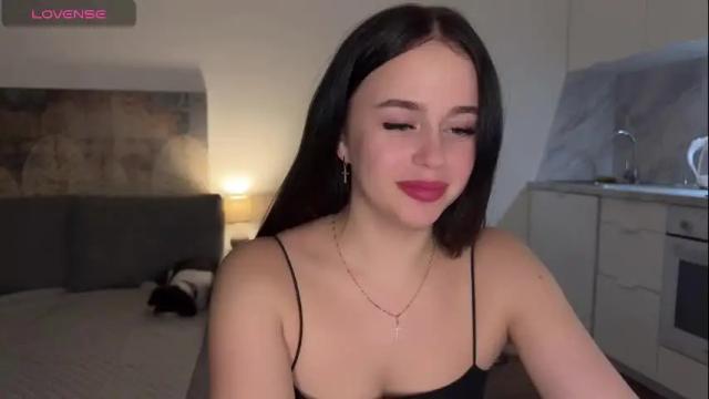 Image 4 of megan_nilson Stream on Chaturbate on 1 month ago