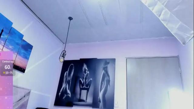 Image 2 of megan_noa Stream on Chaturbate on 1 month ago