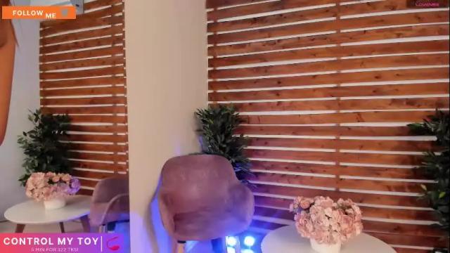 Image 3 of megan_raiin Stream on Chaturbate on 1 month ago