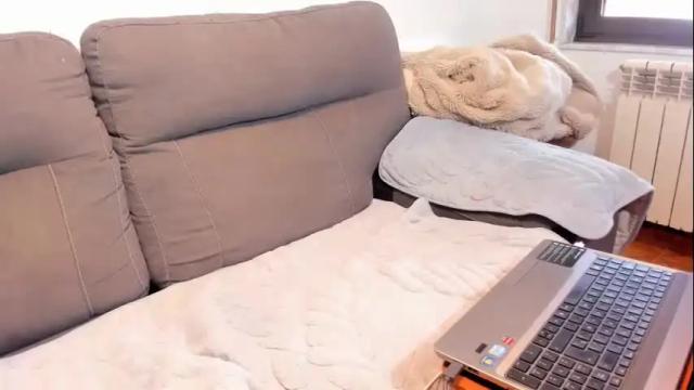 Image 10 of megan_rosyy Stream on Chaturbate on 14 months ago