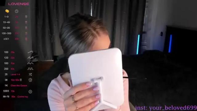Image 6 of megan_ssstacy Stream on Chaturbate on 14 months ago