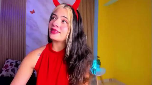 Image 2 of megan_star73 Stream on Chaturbate on 1 month ago