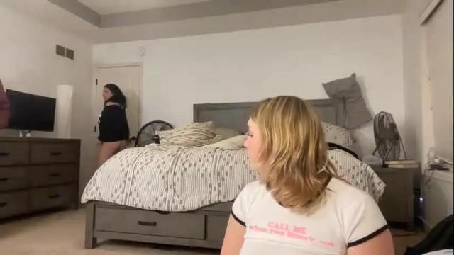 Image 3 of meganashleyy212 Stream on Chaturbate on 6 days ago