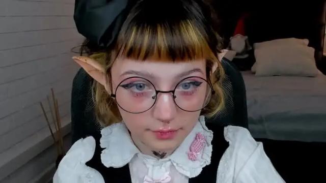 Image 10 of meganbarnett Stream on Chaturbate on 14 months ago