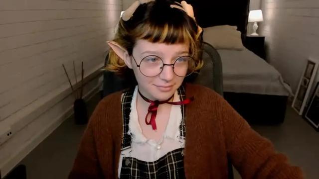 Image 10 of meganbarnett Stream on Chaturbate on 14 months ago