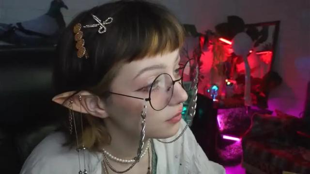 Image 7 of meganbarnett Stream on Chaturbate on 13 months ago