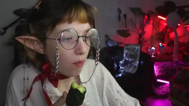 Image 2 of meganbarnett Stream on Chaturbate on 13 months ago