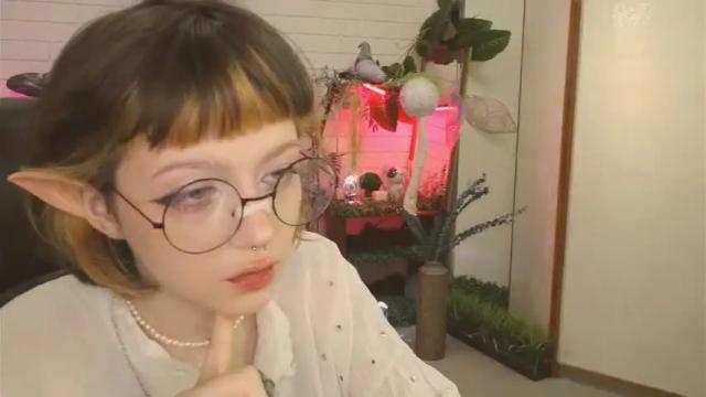 Image 7 of meganbarnett Stream on Chaturbate on 13 months ago