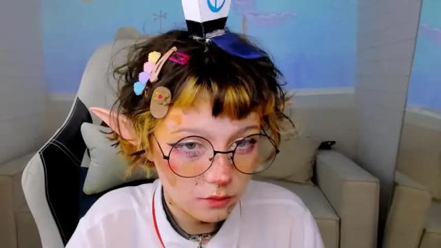 Image 3 of meganbarnett Stream on Chaturbate on 13 months ago