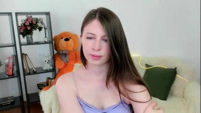 Image 6 of megancrem Stream on Chaturbate on 4 months ago