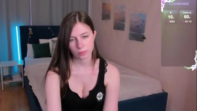 Image 7 of megancrem Stream on Chaturbate on 4 months ago