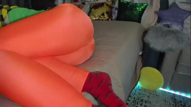 Image 11 of meganfox3325 Stream on Chaturbate on 15 days ago