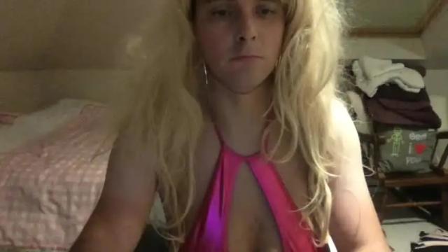 Image 2 of megankallan Stream on Chaturbate on 22 months ago