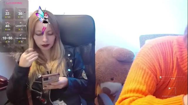 Image 12 of meganlk Stream on Chaturbate on 10 days ago