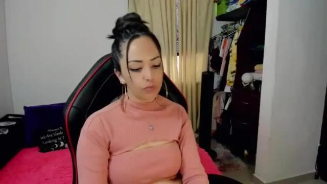 Image 2 of meganlove997401 Stream on Chaturbate on 18 months ago