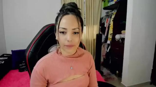 Image 3 of meganlove997401 Stream on Chaturbate on 18 months ago