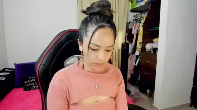 Image 6 of meganlove997401 Stream on Chaturbate on 18 months ago