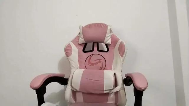 Image 3 of meganncampbell Stream on Chaturbate on 1 month ago