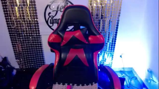 Image 6 of meganncampbell Stream on Chaturbate on 3 days ago