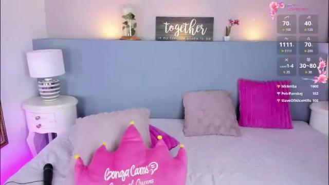 Image 12 of meganrosse__ Stream on Chaturbate on 18 days ago