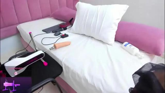 Image 11 of megansaenz_1 Stream on Chaturbate on 1 month ago