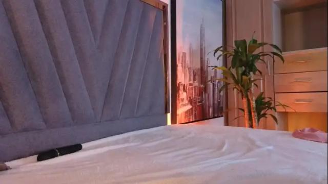 Image 10 of megansky18 Stream on Chaturbate on 3 days ago