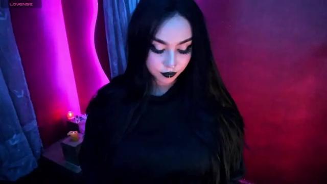 Image 8 of meganstrawmberry Stream on Chaturbate on 18 months ago