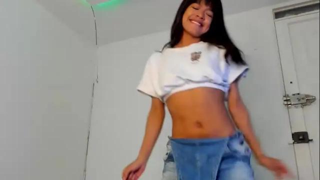 Image 2 of meganthompsonn Stream on Chaturbate on 1 month ago