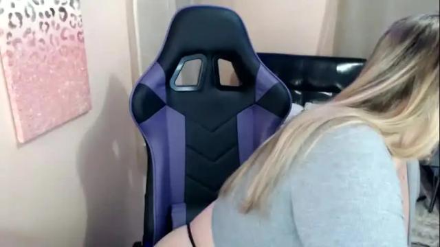 Image 7 of megantylerxxx Stream on Chaturbate on 13 months ago