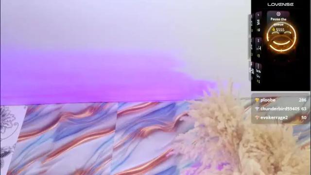 Image 10 of meganwolf1_ Stream on Chaturbate on 2 months ago