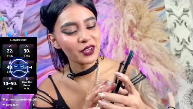 Image 4 of meganwolf1_ Stream on Chaturbate on 1 month ago