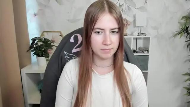 Image 2 of meganx_candy Stream on Chaturbate on 24 days ago