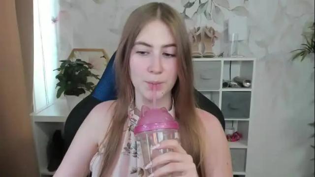 Thumbnail 3, meganx_candy's Stream at Chaturbate, 1 month ago