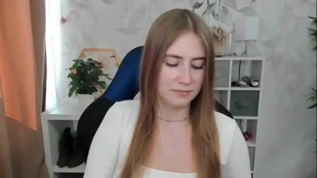 Image 7 of meganx_candy Stream on Chaturbate on 4 days ago